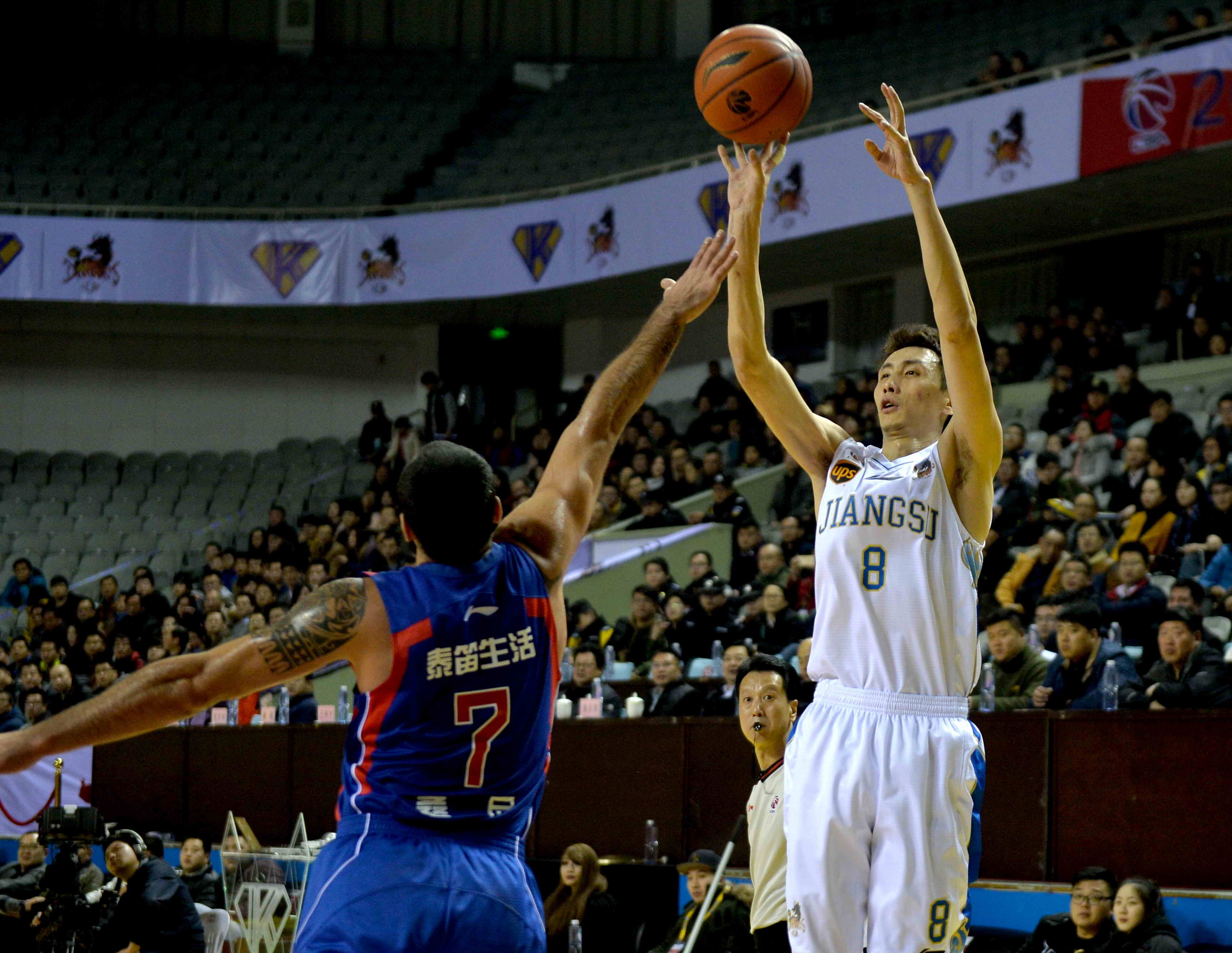 武汉三镇与 武汉三镇与