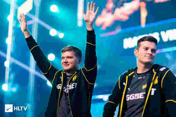 通过现场的 通过现场的