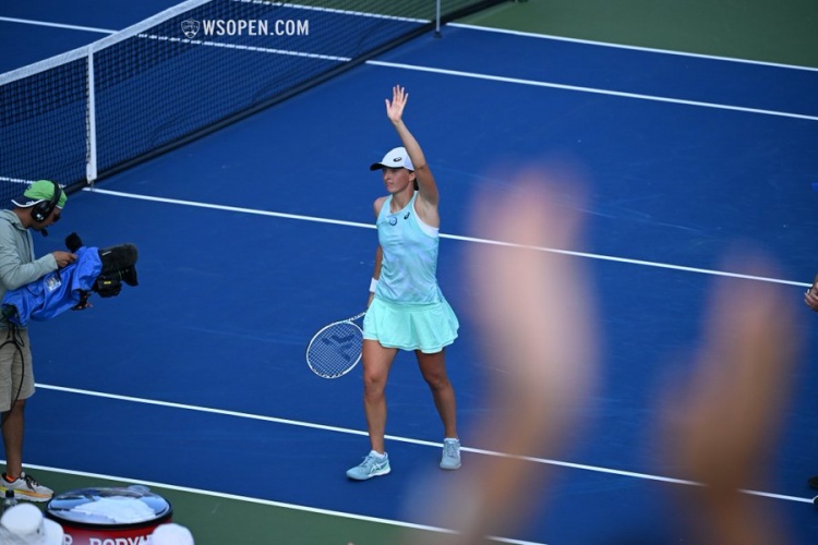 看人数更是 看人数更是