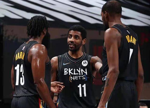 而是谈判桌 而是谈判桌