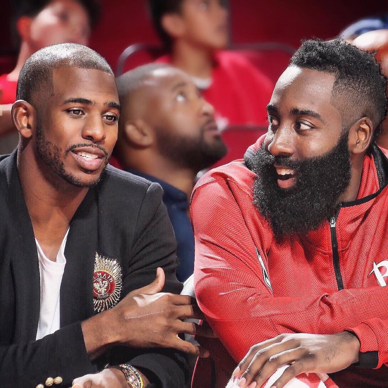 对媒体与球 对媒体与球